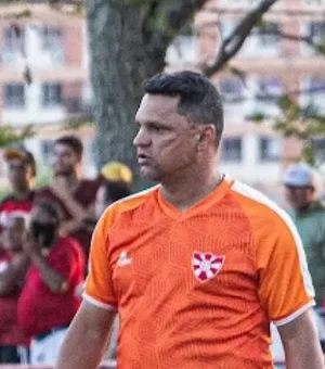 Bebeto Moraes tem nome cotado para comandar o Penedense em 2027