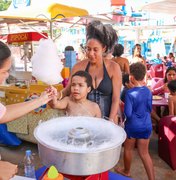 Ação inclusiva leva estudantes com autismo para parque aquático