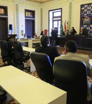Vereadores de Maceió expõem “rixa” com secretários