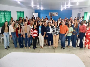 Por meio da Semede, Prefeitura promove formação sobre alimentação saudável para merendeiros