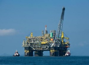 ANP sugere que petrolíferas financiem estudos sobre manchas de óleo