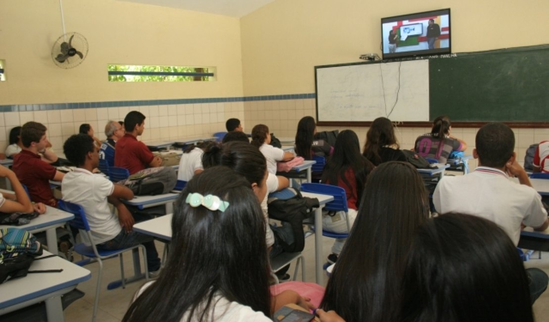 Alunos da rede estadual avaliam desempenho para o Enem