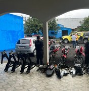 Irmãos são presos no bairro Canafistula após polícia localizar desmanche de motos