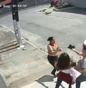 [Vídeo] Mulher reage e impede tentativa de assalto na Gruta de Lourdes