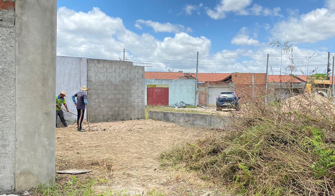 Prefeitura de Palmeira reinicia obras da nova creche do conjunto Edval Gaia