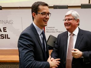 Procuradores da Lava Jato são condenados a pagar R$ 2,8 milhões em passagens e diárias