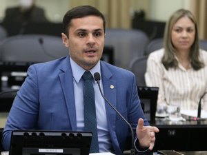 Deputado Alexandre Ayres aperta o cerco contra os pedófilos em Alagoas