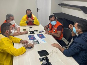 Prefeitura discute logística para acolher famílias atingidas pelas chuvas