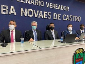 Na Câmara de Maceió Collor destaca necessidade de melhor relação entre Executivo e Legislativo