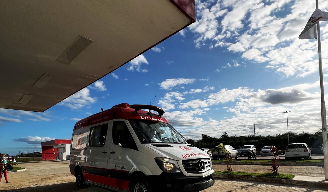 Hospital Regional do Alto Sertão presta assistência a alagoano que foi repatriado do Ceará