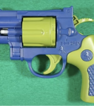 Japão alerta que armas de brinquedo podem disparar munição real