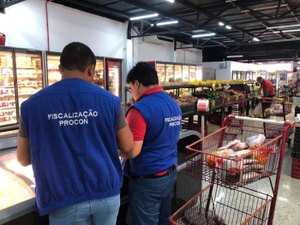 Procon Alagoas alerta prática de preços divergentes em estabelecimentos comerciais
