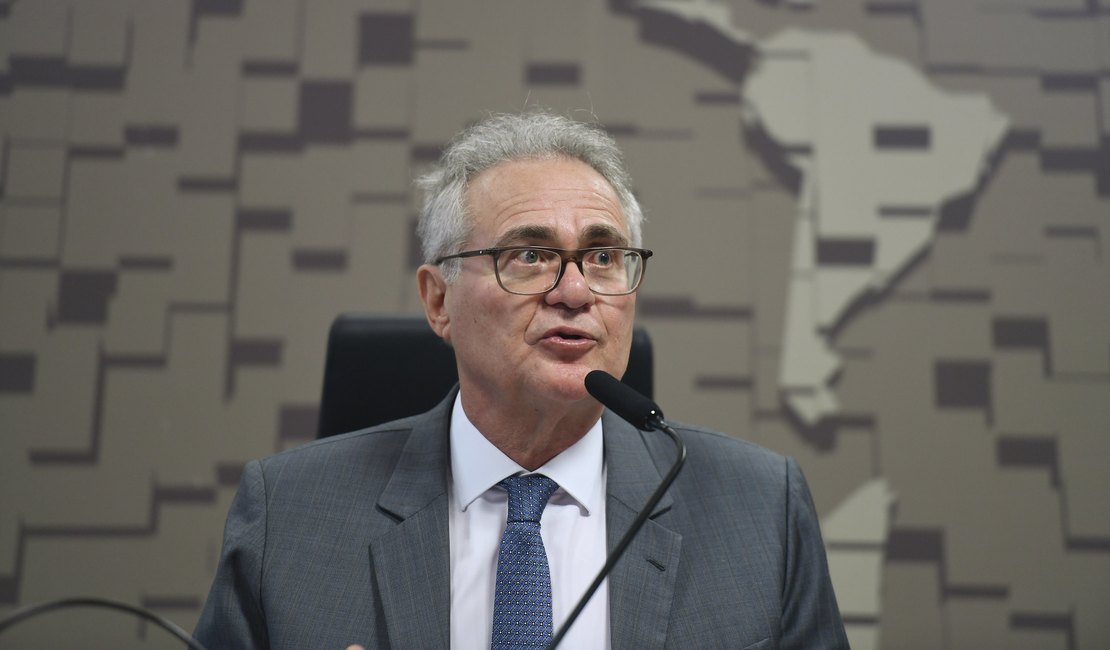 Renan Calheiros convoca Celso Amorim para discutir eleição na Venezuela