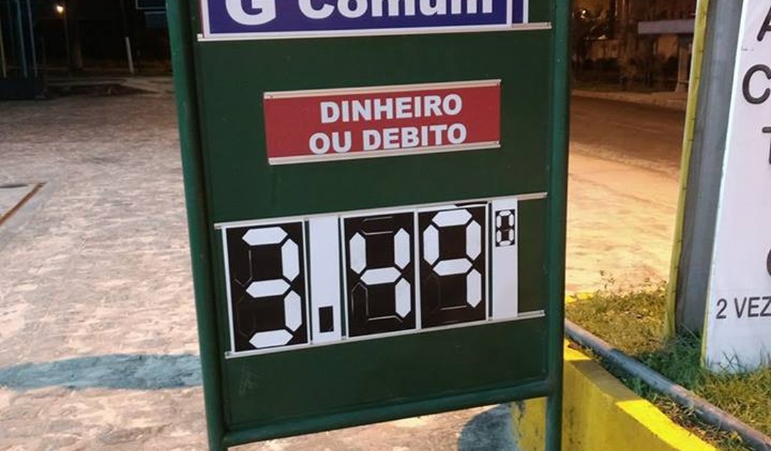Após suspensão de impostos, preços dos combustíveis caem nos postos de Maceió 