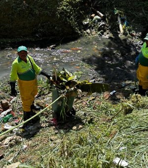 Mutirão de limpeza começa nesta segunda-feira (1°) em grotas da capital alagoana