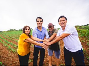 JHC visita poço artesiano em Arapiraca e destaca ação que beneficia mais de 200 famílias