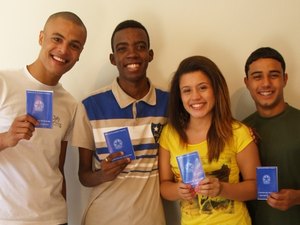 Fiscalização garante contratação de mais de 83 mil aprendizes este ano no país