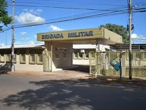 Homem esfaqueia irmão após desentendimento em velório da mãe