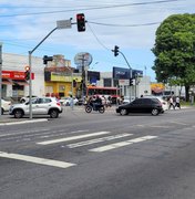 Equipamentos instalados em semáforos estão multando? Veja o que diz o DMTT