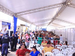 [Vídeo] Saúde em Movimento oferece consultas e exames gratuitos em São Sebastião