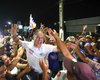 Mais de 5 mil pessoas fazem festa para receber Renan Filho em Olho d’Água das Flores