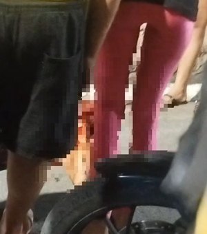 Jovem é atacado e esfaqueado no meio da rua no Feitosa, em Maceió