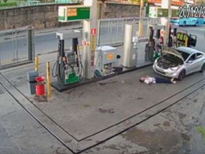 [Vídeo] Câmera flagra homicídio em posto de combustível na grande BH