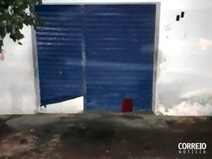 Criminosos invadem lan house e roubam aparelhos eletrônicos em Inhapi 