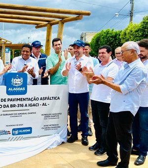 Prefeito de Palmeira acompanha inauguração de rodovia e creche CRIA em Igaci