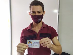 São Luís do Quitunde começa vacinar jovens de 19 anos