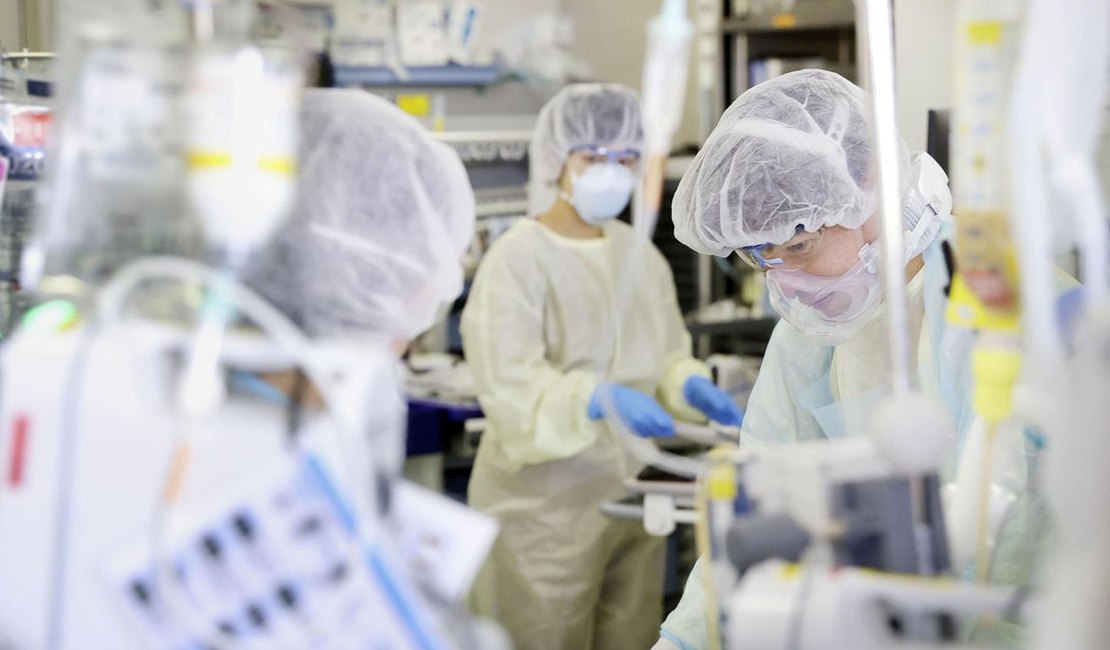 Japão começa a fornecer antiviral recém-aprovado para tratar Covid-19
