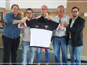 Na série D, Ferroviário do Ceará acerta com o técnico Carlos Rabello