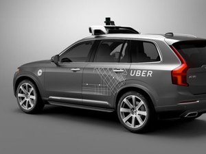 Uber compra US$ 1 bilhão em carros que vão dirigir sem motorista