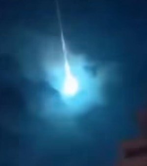 [Vídeo] Meteoro é avistado atravessando o céu em Piauí e outros estados brasileiros