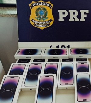 Dezesseis iPhones apreendidos pela PRF na Bahia tinham como destino Alagoas