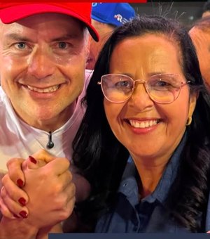 Edilza Alves lidera comitiva de Lagoa da Canoa em evento de campanha de Renan Filho