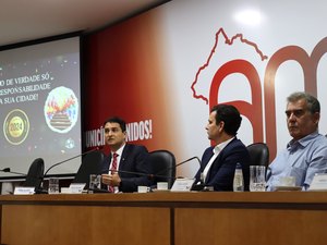 MP se reúne com prefeitos e reapresenta ferramenta para controle e transparência de gastos com festividades