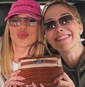 Em Paris, Virginia Fonseca presenteia sócia com bolsa de quase R$ 500 mil
