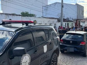 Homem mata ex-mulher a tiros e em seguida tira a própria vida em Delmiro Gouveia