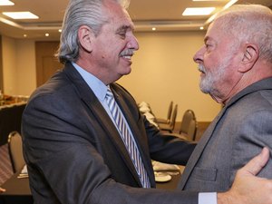 Lula se reúne hoje com presidente argentino e cita parceria antiga