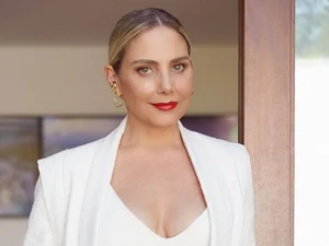 Heloísa Perissé publica 1ª foto com a namorada após assumir romance