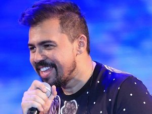 Aviões agita a noite de Arapiraca com sucessos da banda