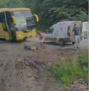 [Vídeo] Estudante sofre choque elétrico ao subir em ônibus na zona rural de Jacuípe