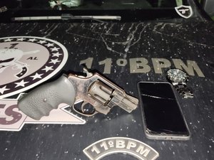 Jovem é preso por roubo minutos após ter cometido assalto em Penedo