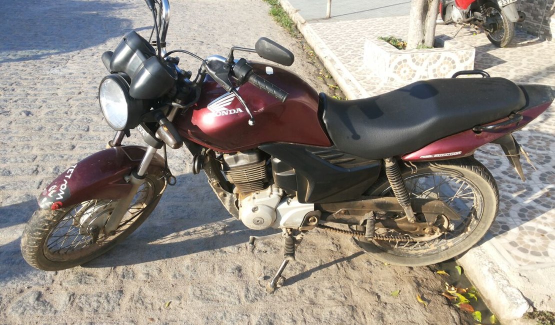 Moto roubada é recuperada no bairro Primavera com apoio do Falcão 04, em Arapiraca