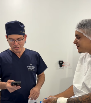 Médico e paciente cantam antes de cirurgia e vídeo emociona nas redes sociais