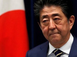 Ex-primeiro-ministro japonês Shinzo Abe morre após ser baleado durante discurso