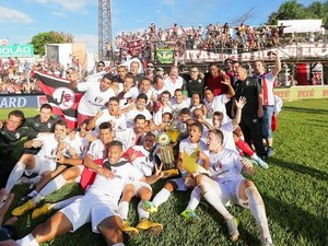 Oeste ganha, garante permanência e Joinville é campeão