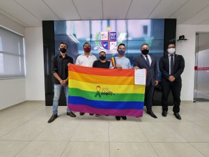 Grupo Gay de AL entrega solicitação ao MP para apurar caso de homofobia praticado por pastor