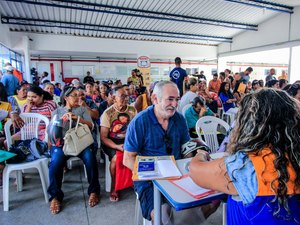 Cadastro traça perfil social de moradores da encosta do Mutange